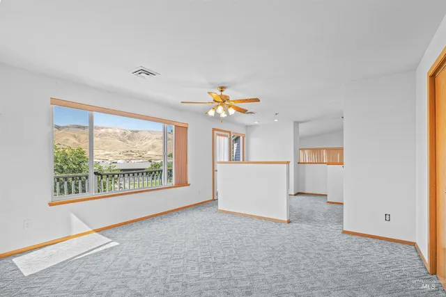 $499,999 | 1962 Golfview Drive, Clarkston, WA 99403