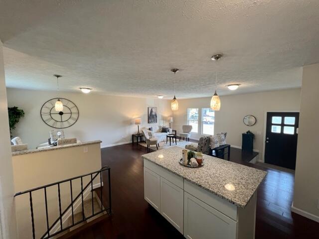 4783 Bourke Road Columbus, OH 43229 - Photo 4 of 22