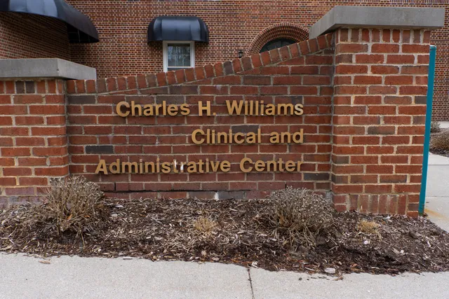 $295,000 | 21329 Mulberry Court, Farmington, MI 48336