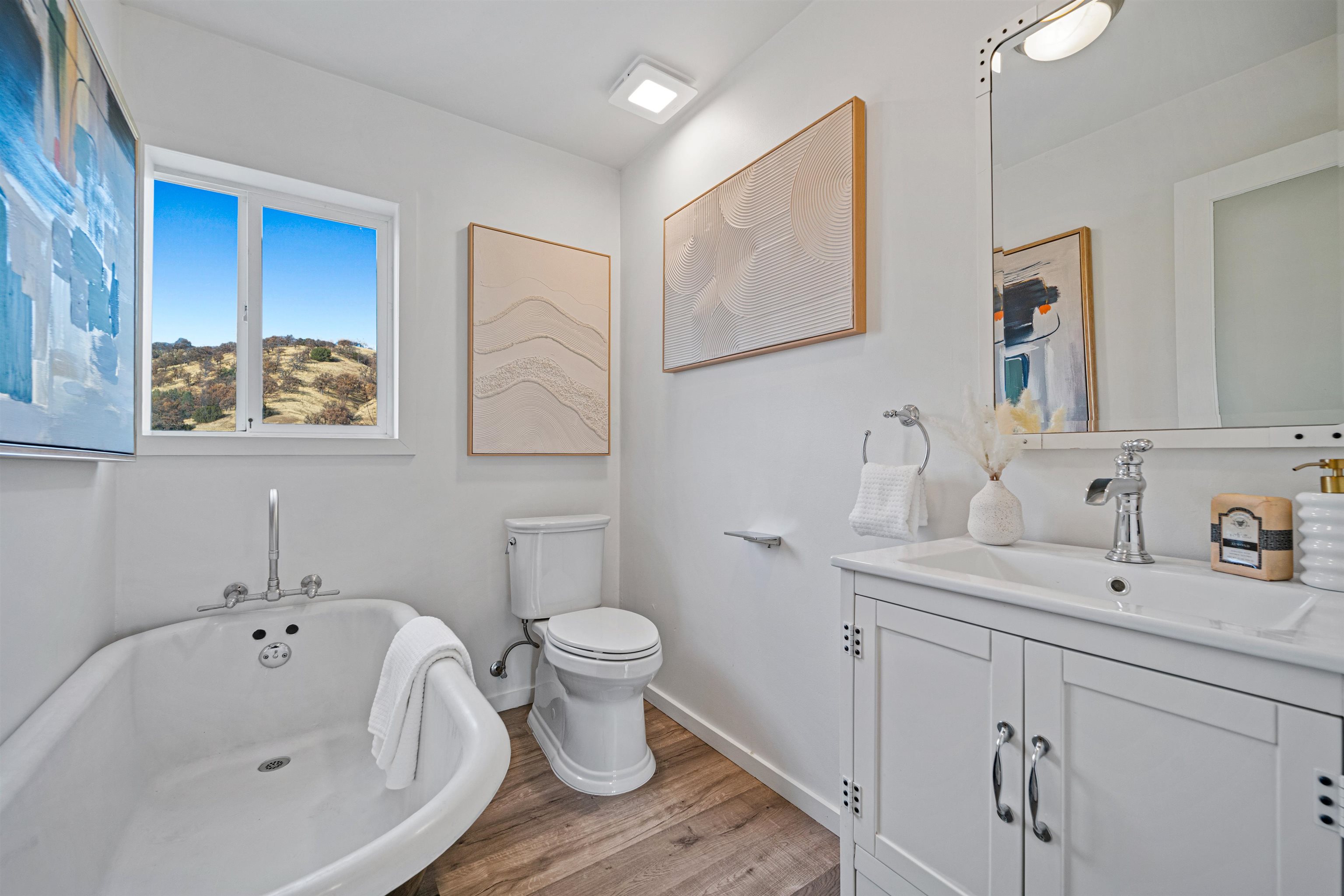 21000 Mines Road Livermore, CA 94550 - Photo 23 of 56 a bathroom with a sink and a toilet