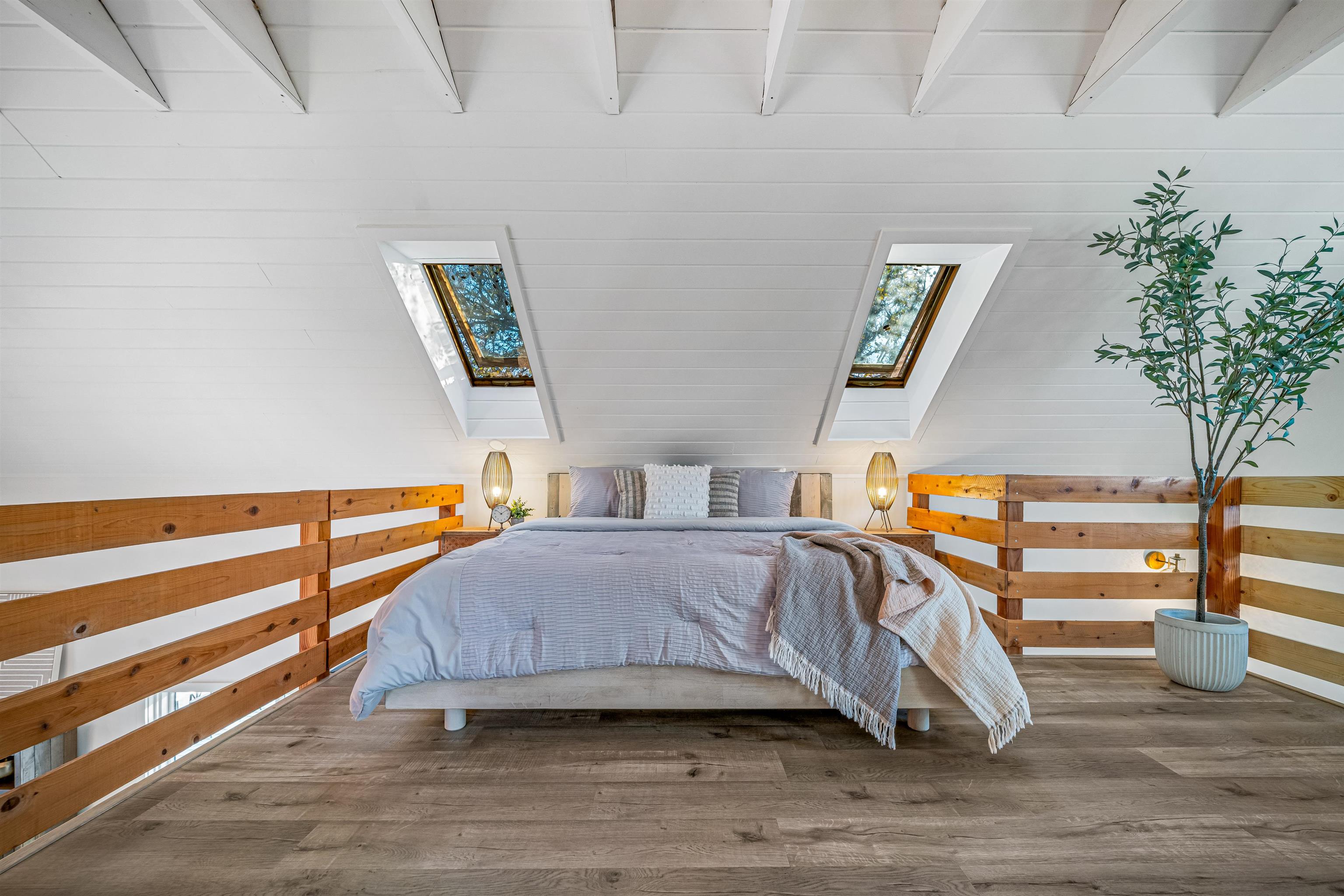 21000 Mines Road Livermore, CA 94550 - Photo 30 of 56 a bedroom with a bed and a potted plant