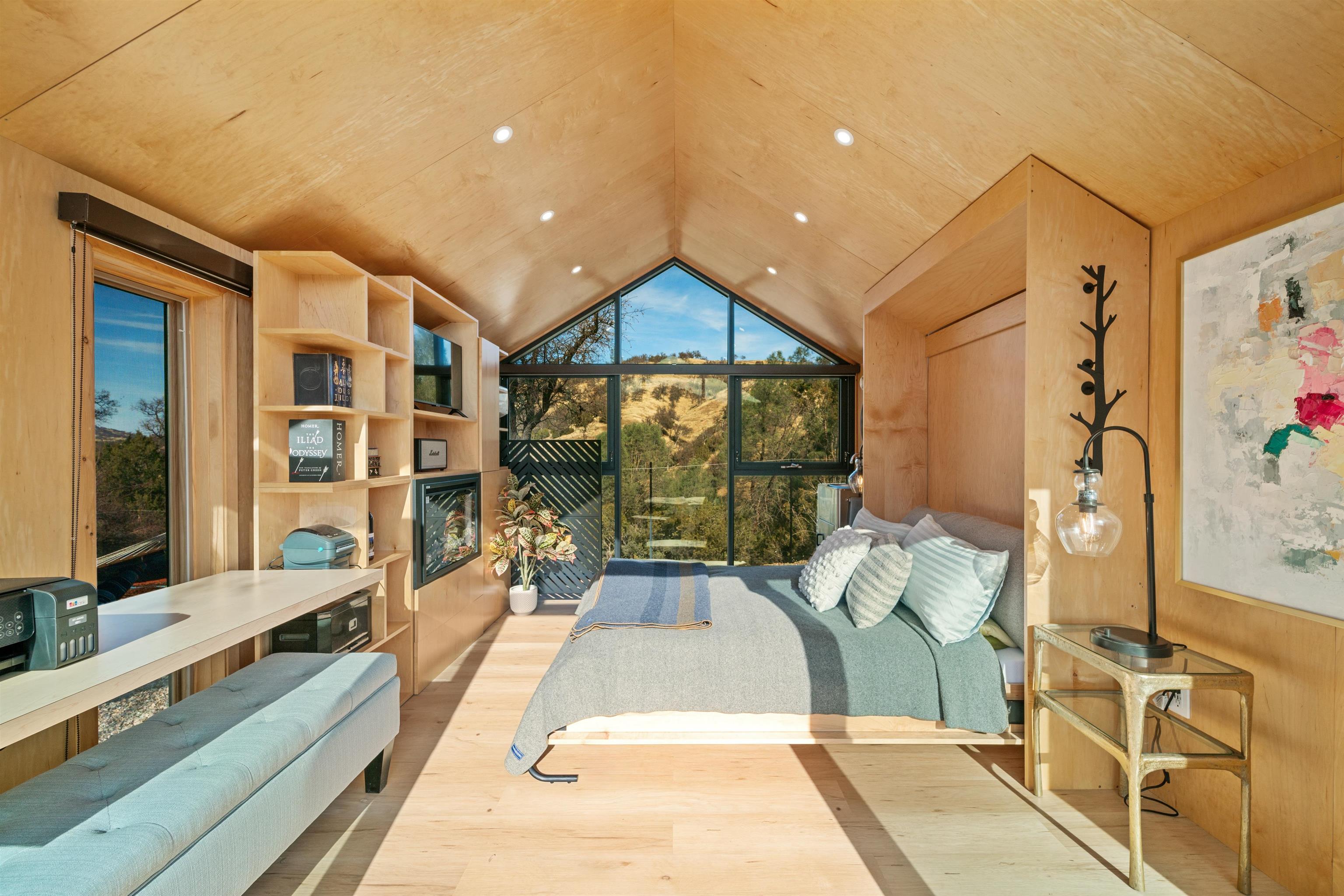 21000 Mines Road Livermore, CA 94550 - Photo 40 of 56 a spacious bathroom with a tub and mirror