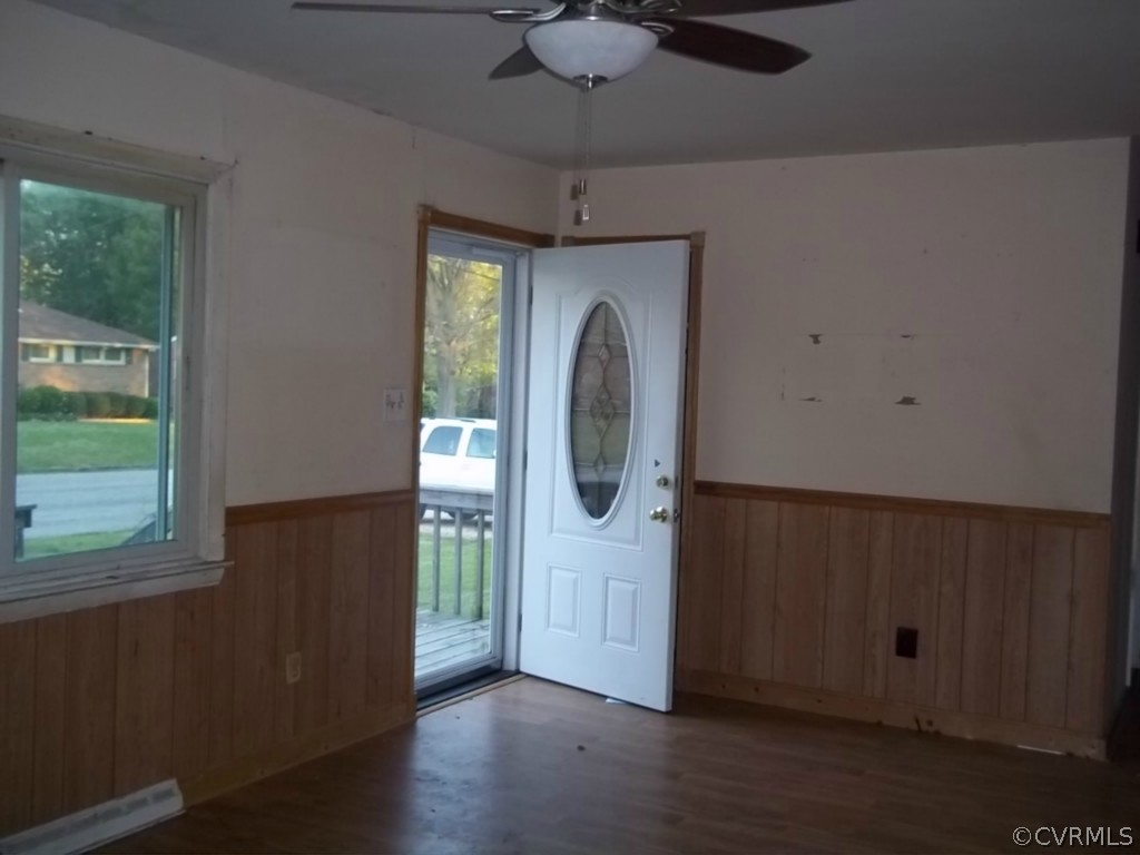 603 Compton Road Colonial Heights, VA 23834 - Photo 3 of 14 Gallery Image 3