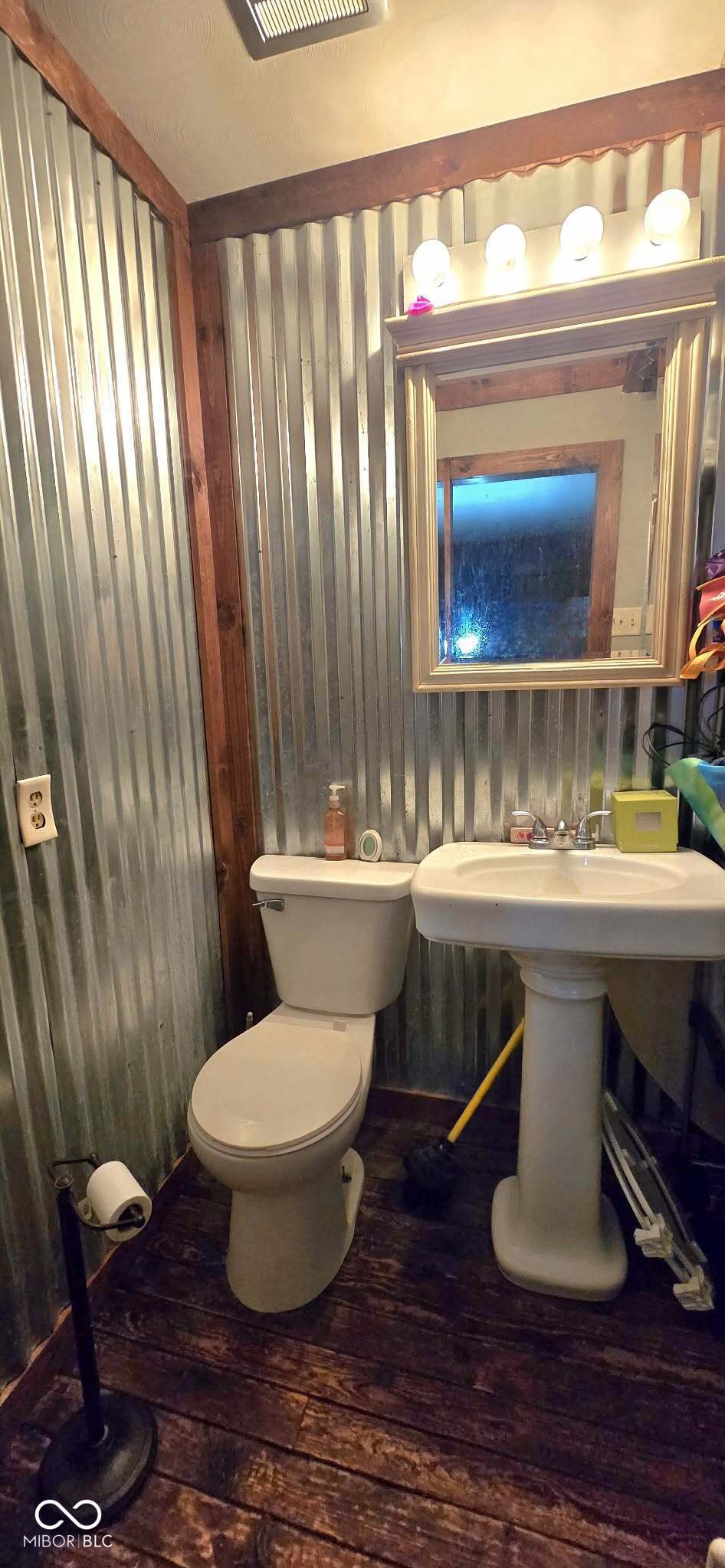 10255 Hodge Road Clayton, IN 46118 - Photo 16 of 25