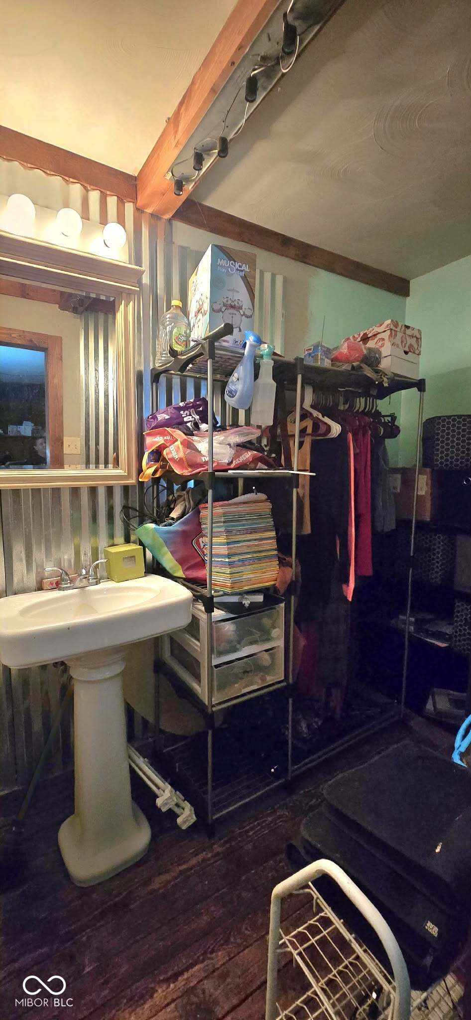 10255 Hodge Road Clayton, IN 46118 - Photo 17 of 25