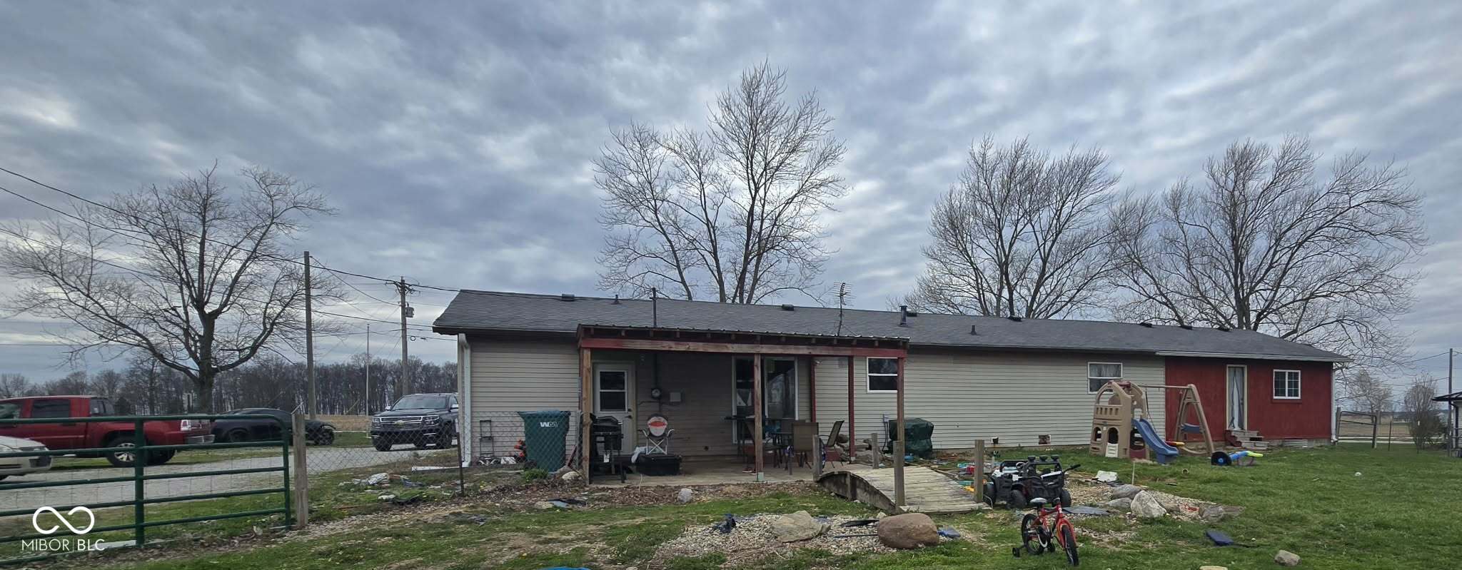 10255 Hodge Road Clayton, IN 46118 - Photo 4 of 25