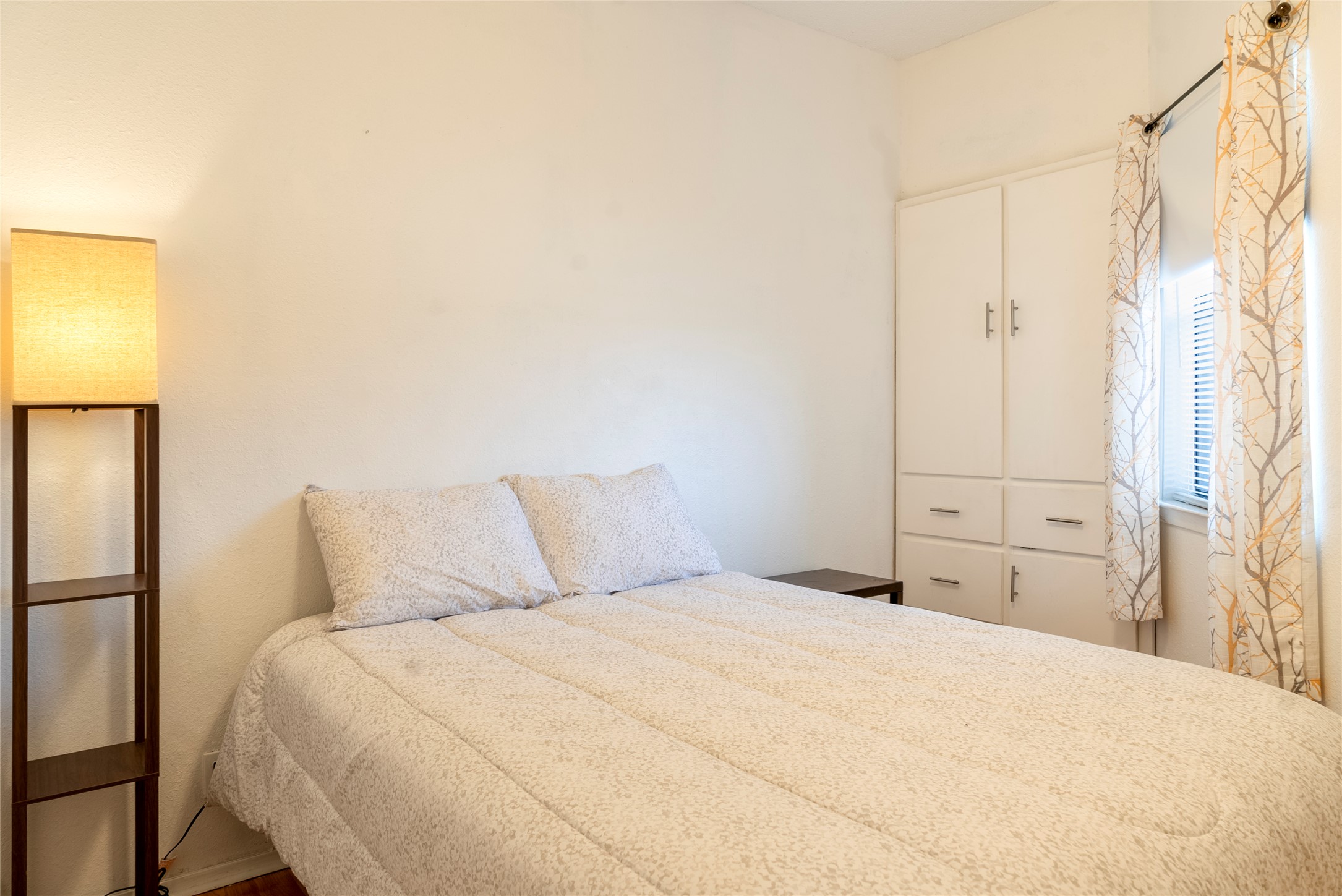 3316 Guadalupe Street, Unit 306 Austin, TX 78705 - Photo 7 of 28 View of bedroom