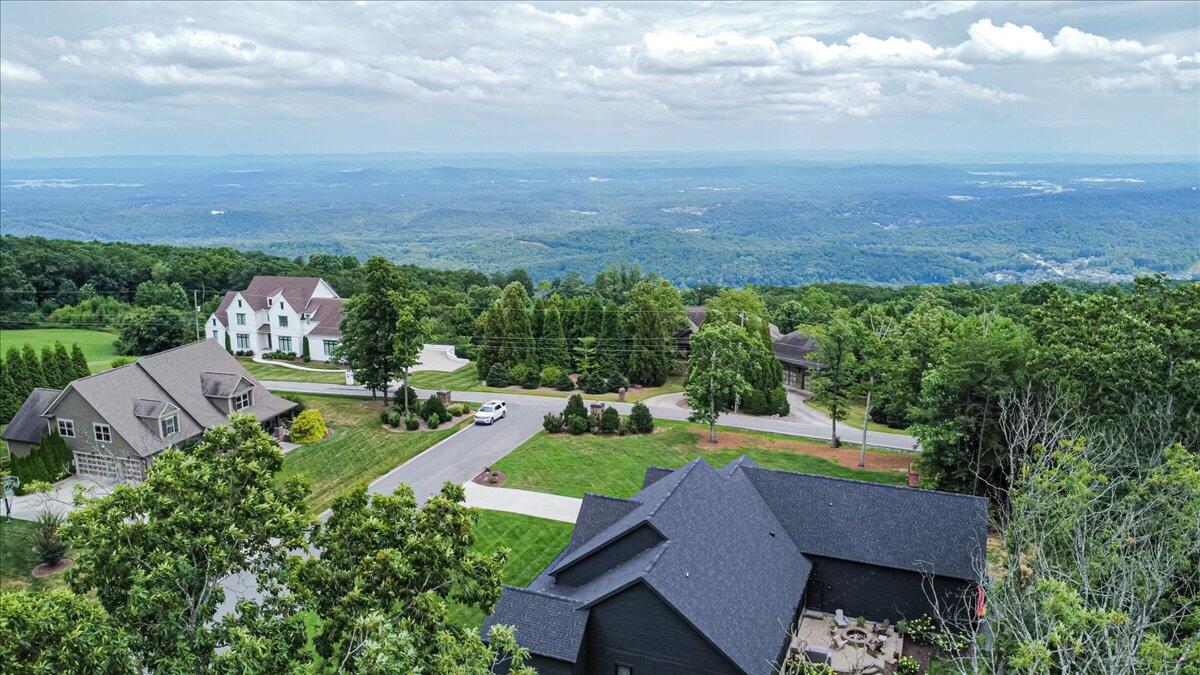 7513 Raptors Roost Lane Signal Mountain, TN 37377 - Photo 2 of 69 080-21A0FA32-CE6B-4CBC-834C-D765BFCCA077