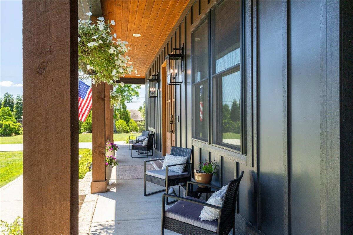 7513 Raptors Roost Lane Signal Mountain, TN 37377 - Photo 6 of 69 011-Taylor Gardenhire - IMG_0904