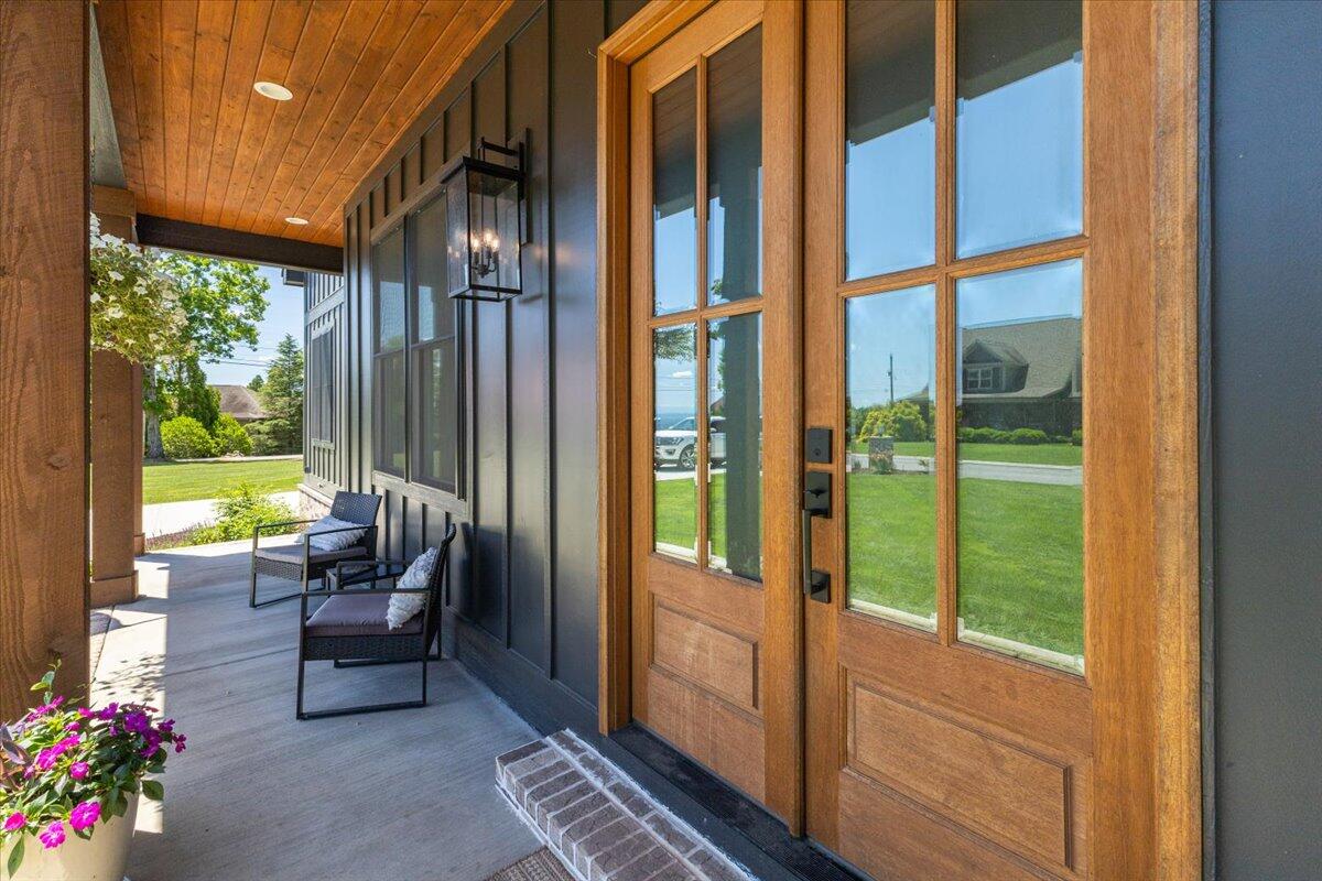 7513 Raptors Roost Lane Signal Mountain, TN 37377 - Photo 7 of 69 010-Taylor Gardenhire - IMG_0901