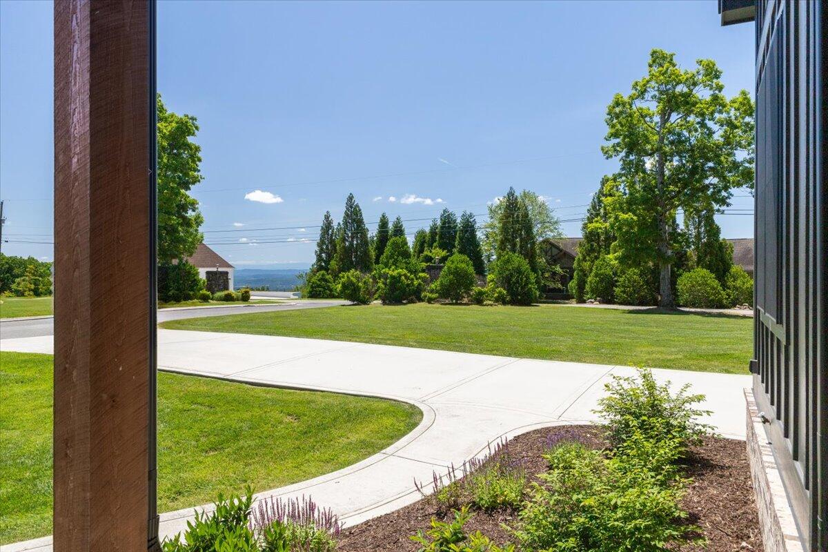 7513 Raptors Roost Lane Signal Mountain, TN 37377 - Photo 9 of 69 013-Taylor Gardenhire - IMG_0910