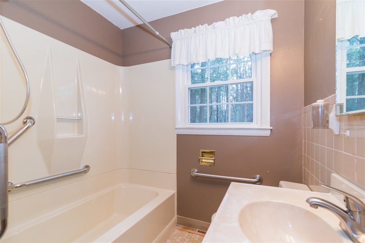 449 Ocean Road Portsmouth, NH 03801 - Photo 14 of 21 Gallery Image 14