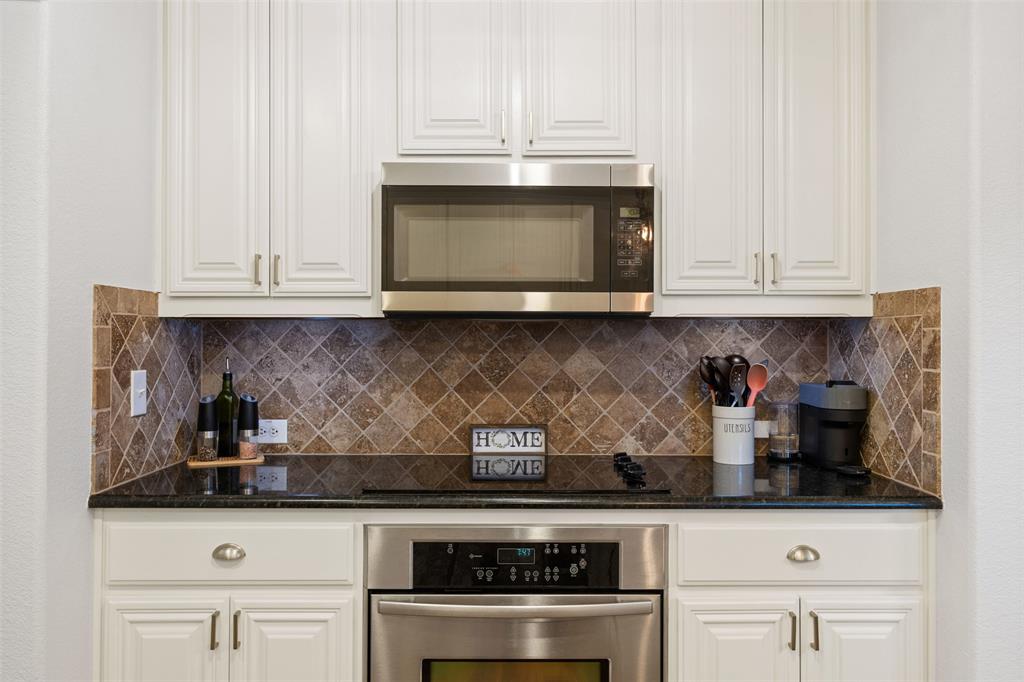 5200 Medallion Court Midlothian, TX 76065 - Photo 16 of 40