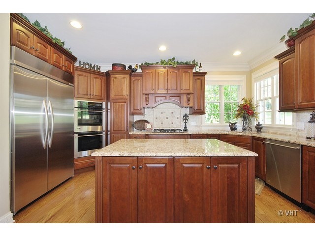 36W450 Bristol Road St. Charles, IL 60175 - Photo 6 of 25