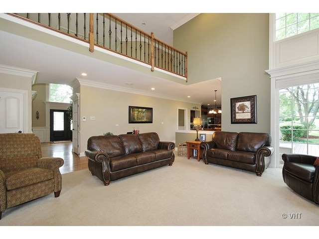 36W450 Bristol Road St. Charles, IL 60175 - Photo 9 of 25