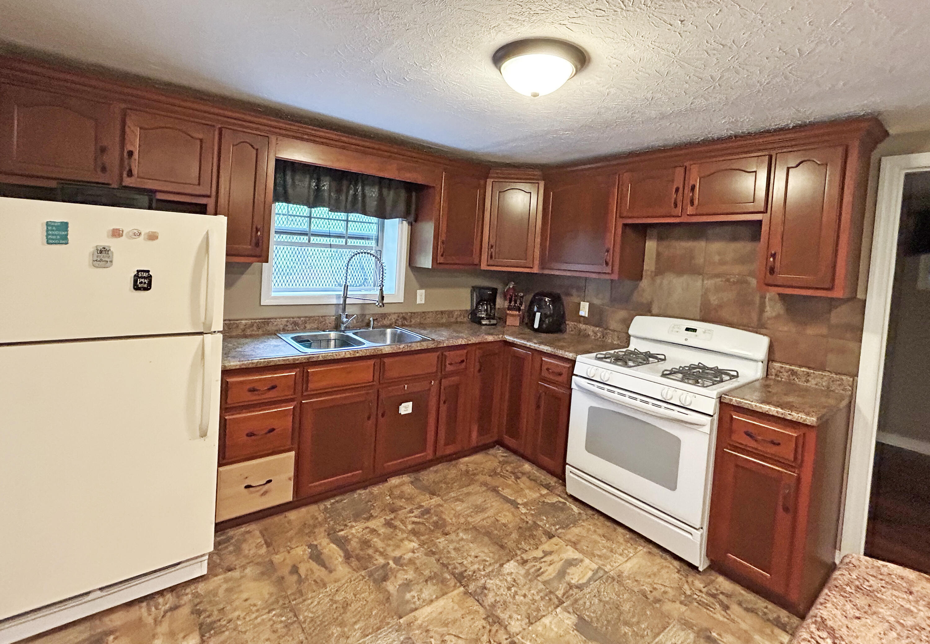 1180 Raccoon Creek Road Sandgap, KY 40481 - Photo 10 of 60 IMG_2501