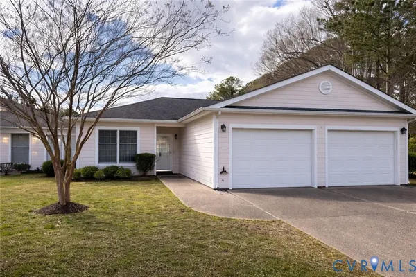 $216,000 | 19 Bay Court, Kilmarnock, VA 22482