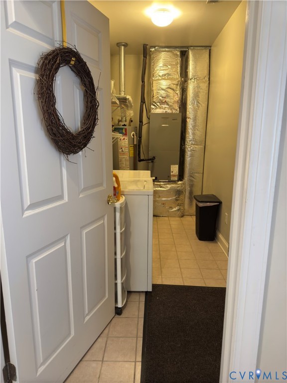 19 Bay Court Kilmarnock, VA 22482 - Photo 31 of 48 a bathroom with a sink and a mirror
