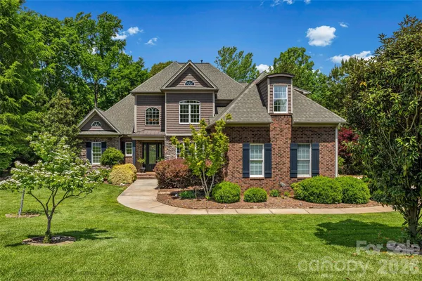 $899,900 | 5826 Natoma Road, Clover, SC 29710