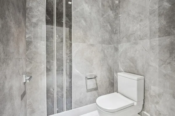 $29,000 | 330 Sunny Isles Boulevard, Unit 5UPH04, Sunny Isles Beach, FL 33160