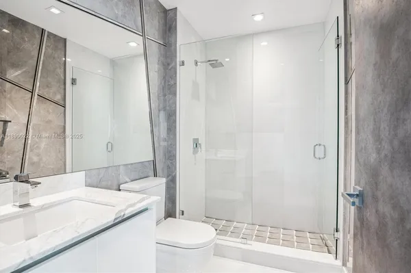 $29,000 | 330 Sunny Isles Boulevard, Unit 5UPH04, Sunny Isles Beach, FL 33160