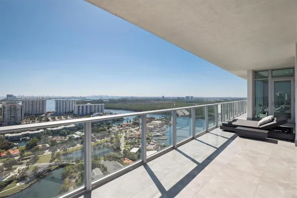 $29,000 | 330 Sunny Isles Boulevard, Unit 5UPH04, Sunny Isles Beach, FL 33160