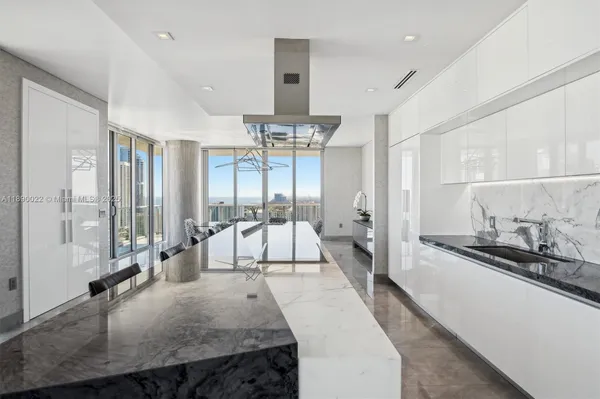 $29,000 | 330 Sunny Isles Boulevard, Unit 5UPH04, Sunny Isles Beach, FL 33160