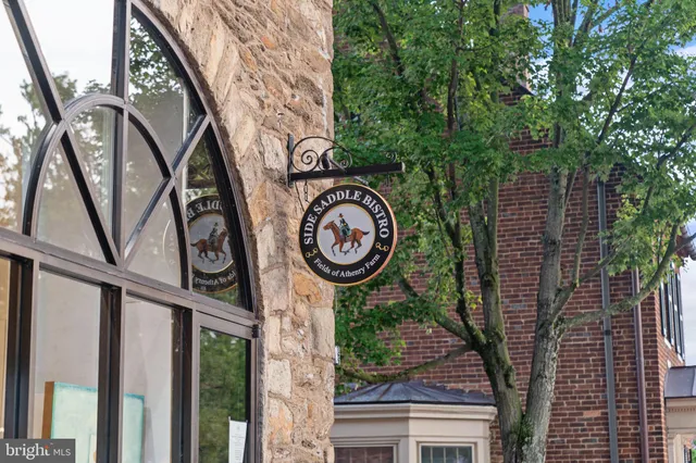 $2,289,000 | 35162 Notre Dame Lane, Middleburg, VA 20117