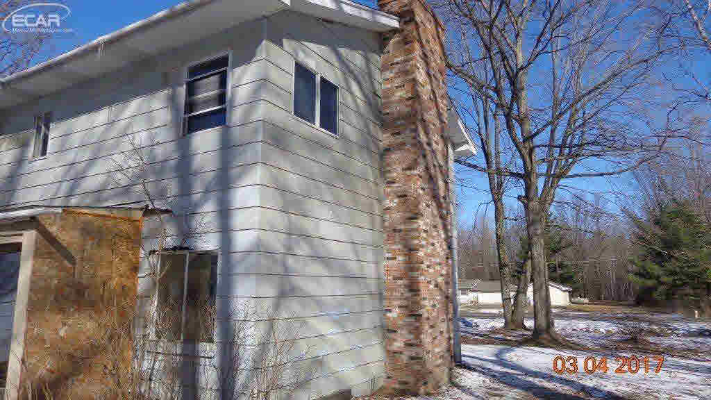 1215 Gary Road Montrose, MI 48457 - Photo 4 of 26 21268155-5.JPG