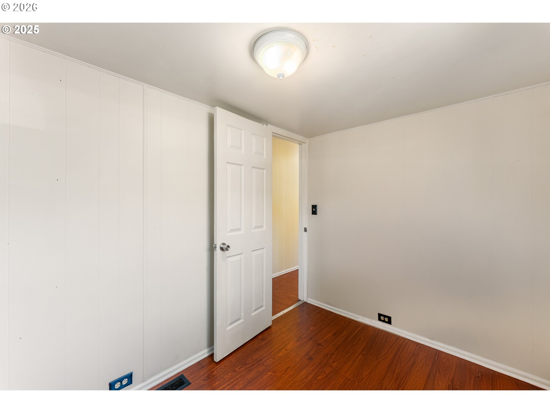 8951 Southeast Fuller Road, Unit 7 Happy Valley, OR 97086 - Photo 7 of 24 a view of an empty room