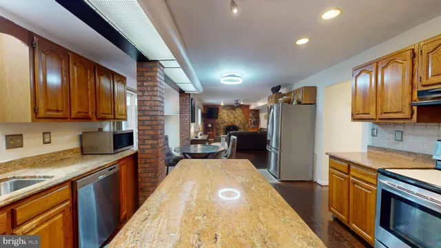 $600,000 | 5000 Leah Court, Camp Springs, MD 20746