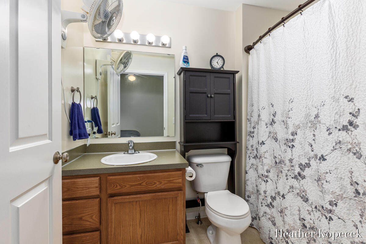 1663 Barnsley Court Southeast Lowell, MI 49331 - Photo 14 of 31 https___photoreal.io_wp-content_photorea