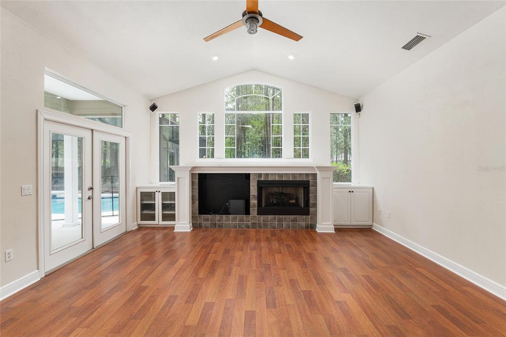 10511 Southwest 17th Place Gainesville, FL 32607 - Photo 11 of 77
