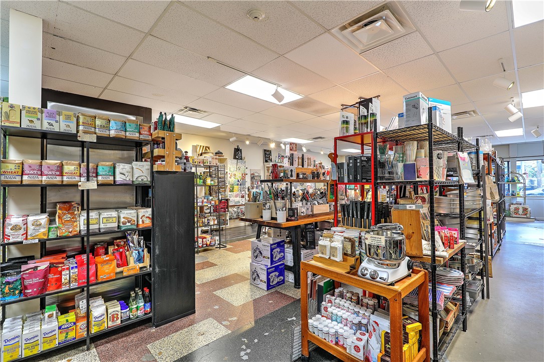 756 Hope Street Providence, RI 02906 - Photo 10 of 26