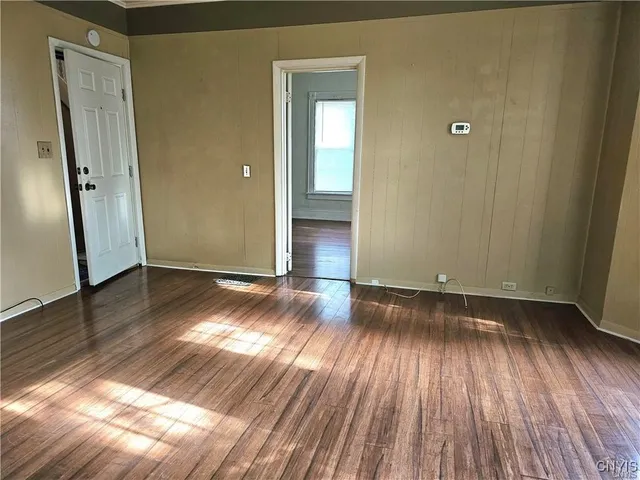 $1,400 | 305 Highland Avenue, De Witt, NY 13057