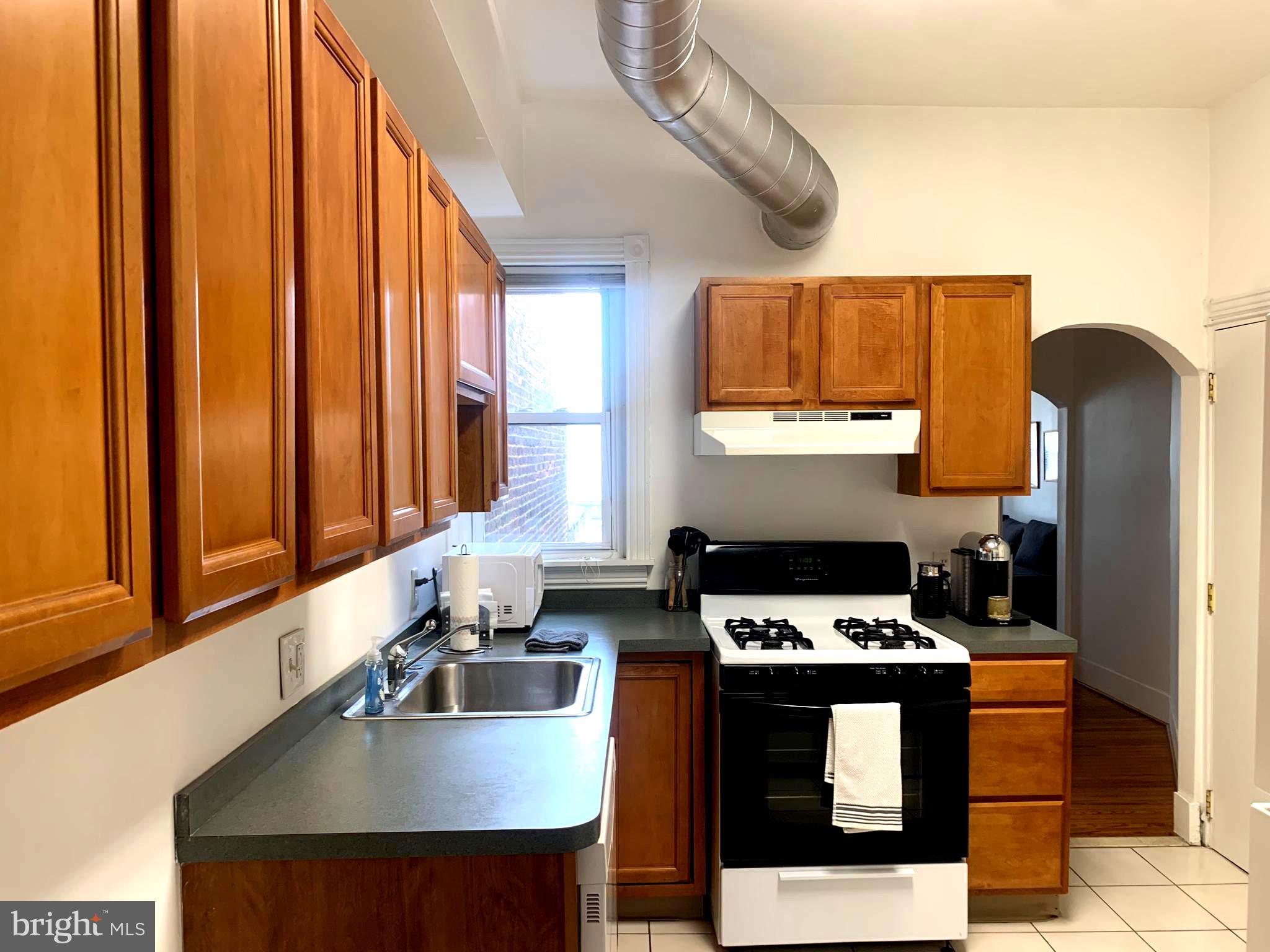 1231 West Ritner Street, Unit 2 Philadelphia, PA 19148 - Photo 4 of 13