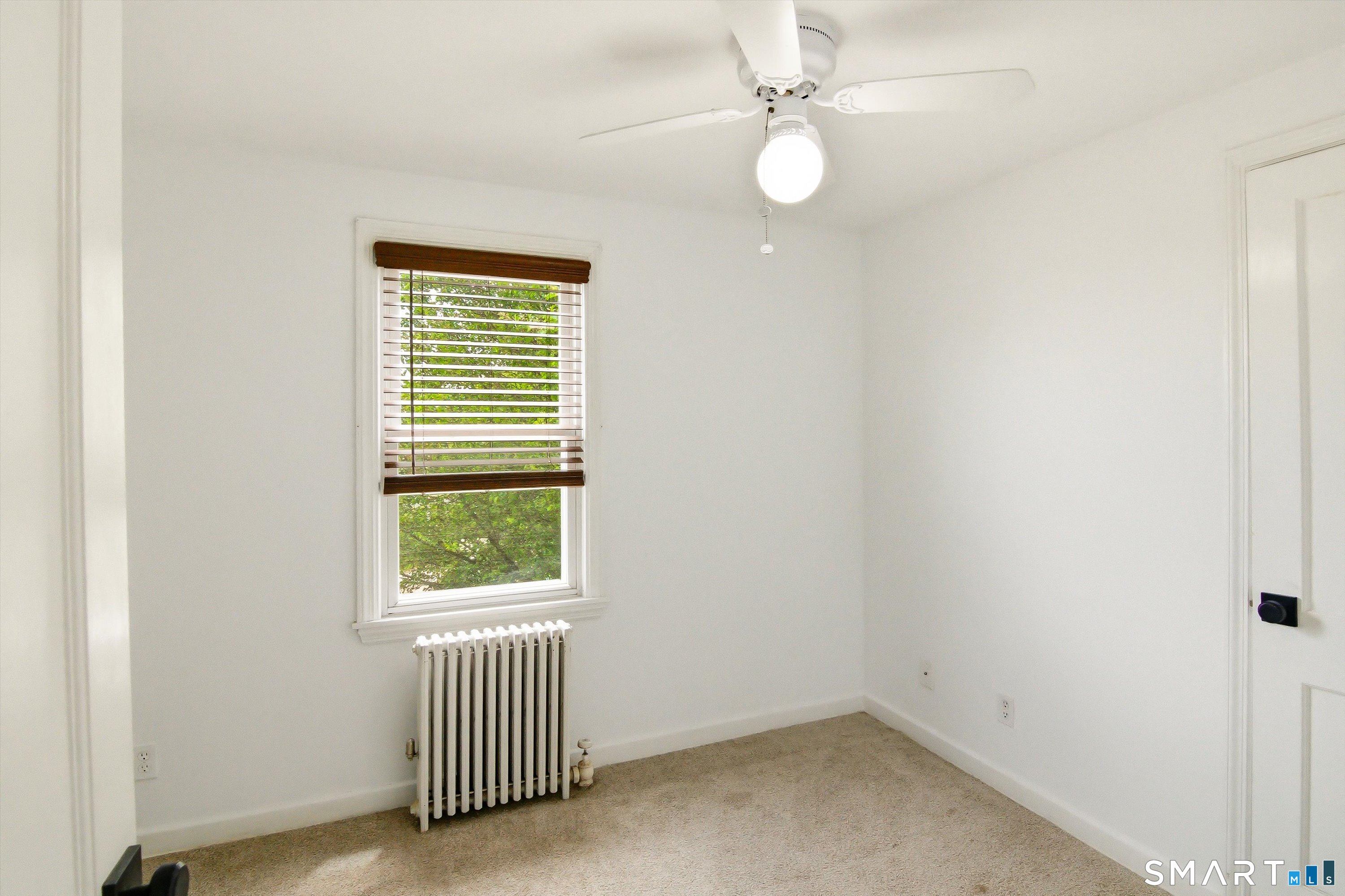 506 Lighthouse Road New Haven, CT 06512 - Photo 33 of 40