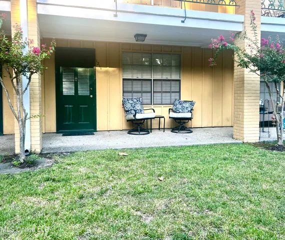$60,000 | 3310 Washington Avenue, Unit 1211, Pascagoula, MS 39581