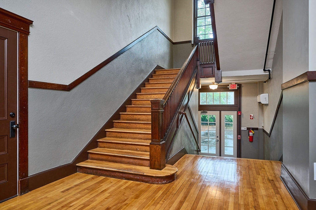 58 Main Street, Unit 4 Hatfield, MA 01038 - Photo 22 of 26