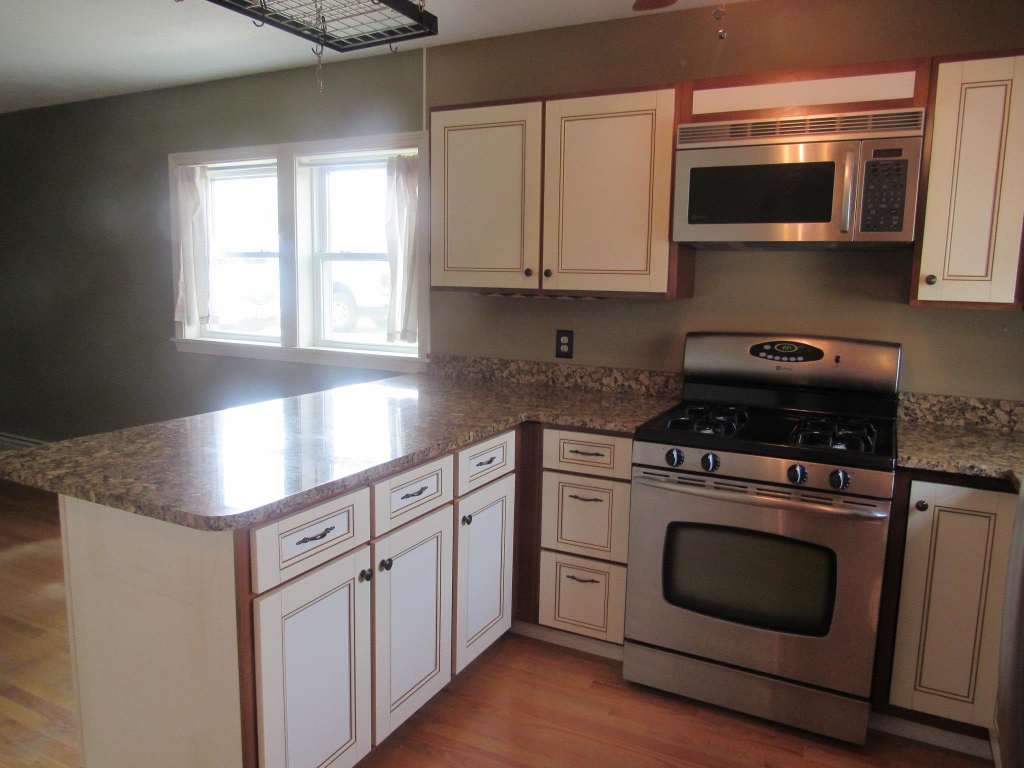 62 Freetown Road, Unit 9 Raymond, NH 03077 - Photo 4 of 17 Gallery Image 4