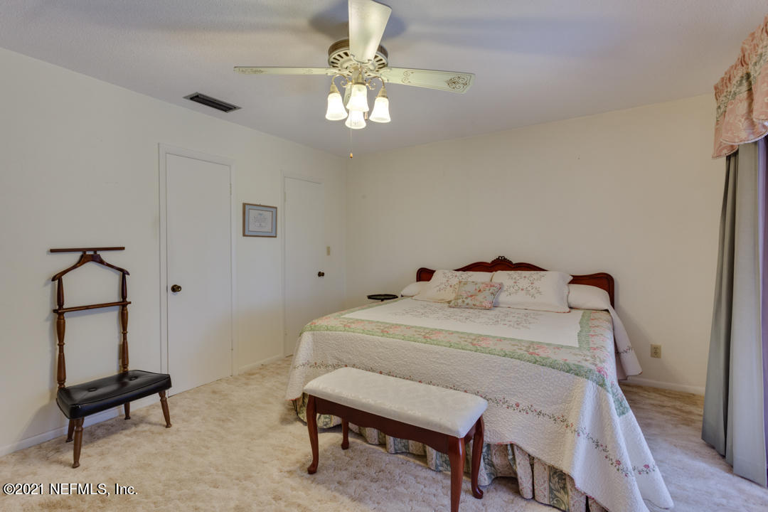 6302 Baker Road Keystone Heights, FL 32656 - Photo 15 of 40 Owner bedroom