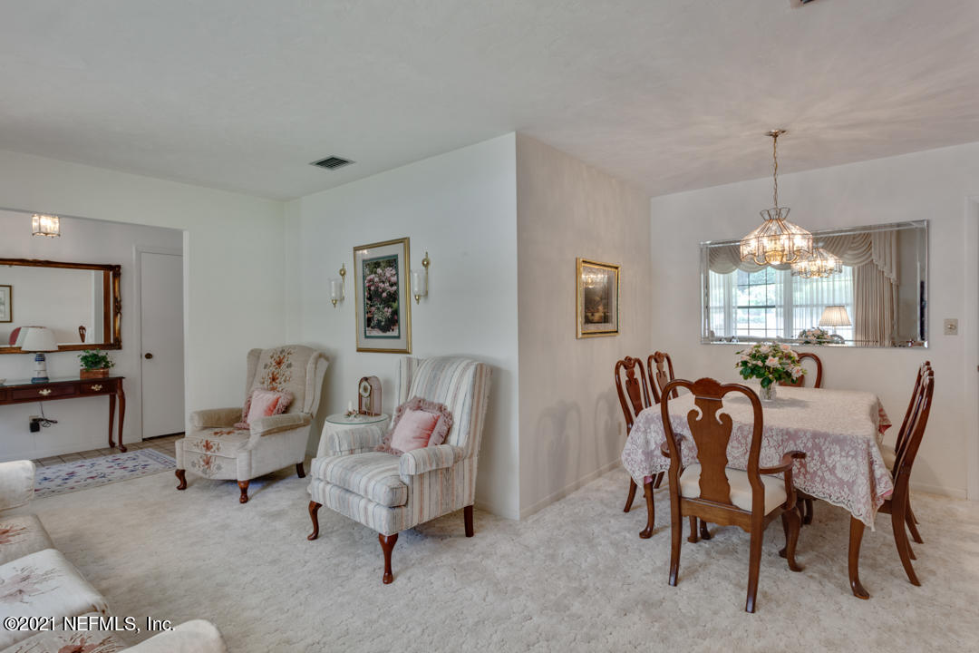6302 Baker Road Keystone Heights, FL 32656 - Photo 4 of 40 Living room dining room