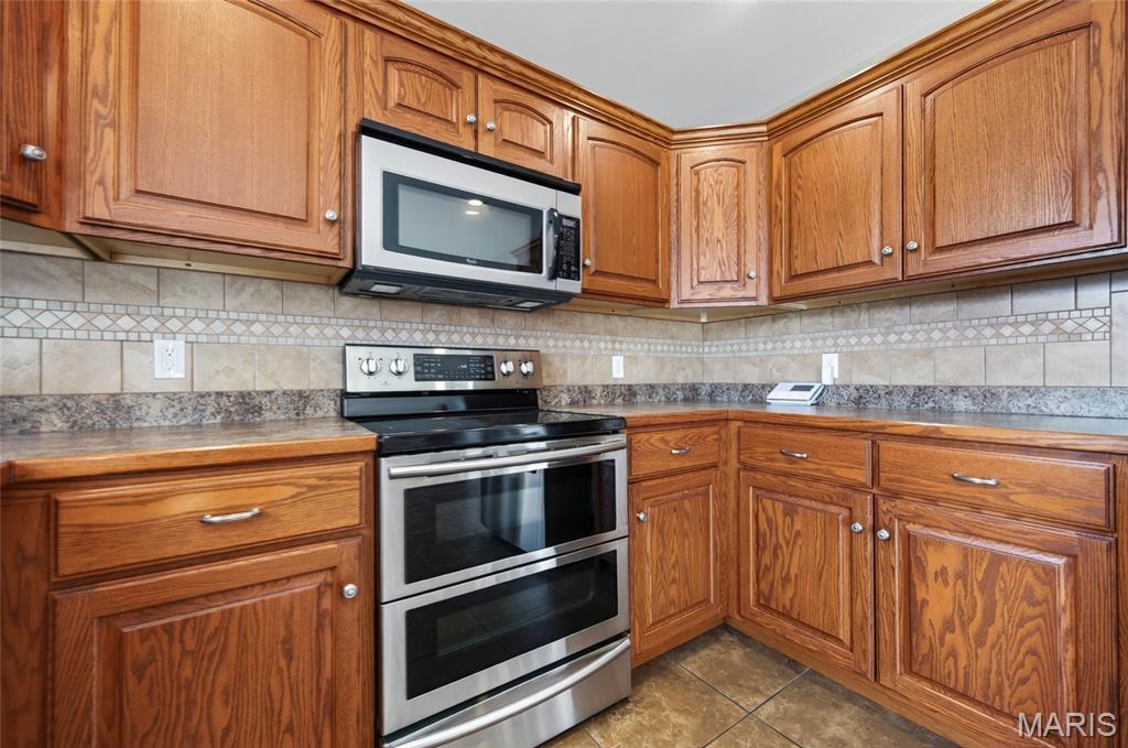 22857 Revelation Road Waynesville, MO 65583 - Photo 16 of 71 Gallery Image 16