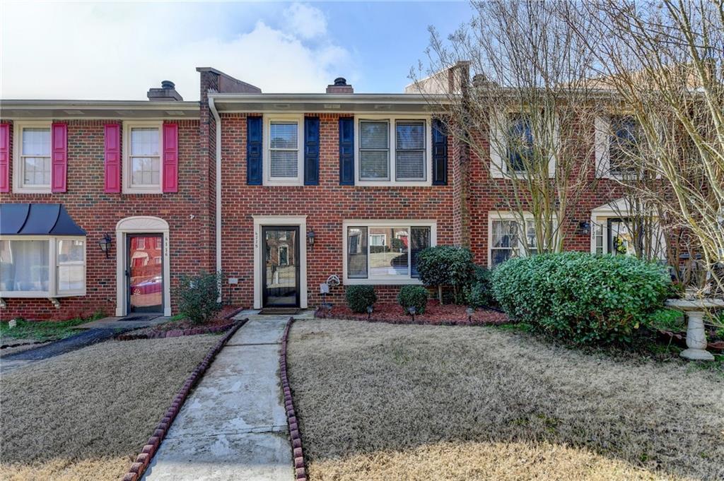 6118 Queen Anne Court Norcross, GA 30093 - Photo 3 of 40