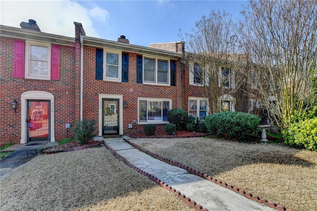 6118 Queen Anne Court Norcross, GA 30093 - Photo 4 of 40