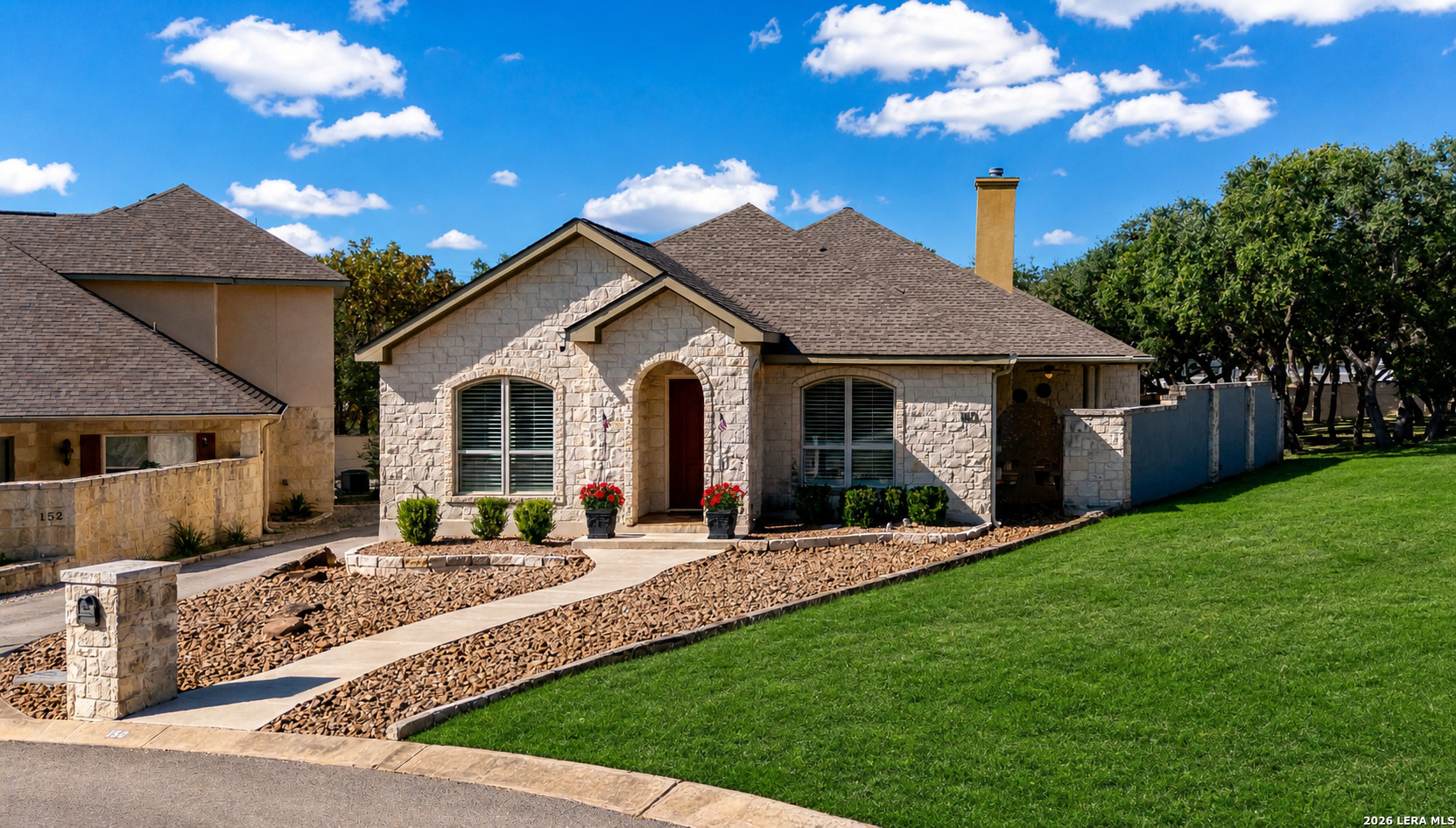 150 St Andrews Loop Kerrville, TX 78028 - Photo 2 of 31