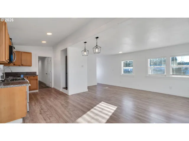 $95,000 | 1768 38th Place Northeast, Salem, OR 97305