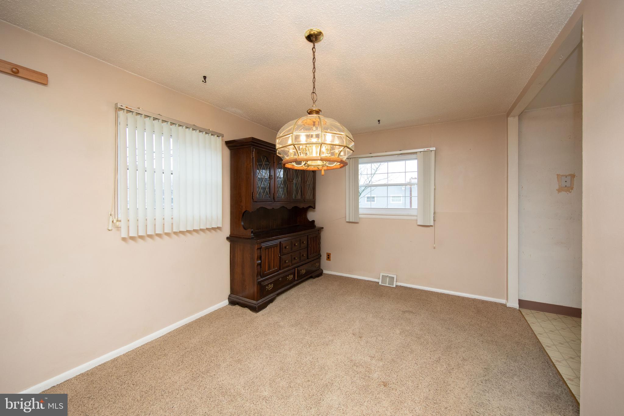 4212 Fairdale Road Philadelphia, PA 19154 - Photo 8 of 36 Gallery Image 8