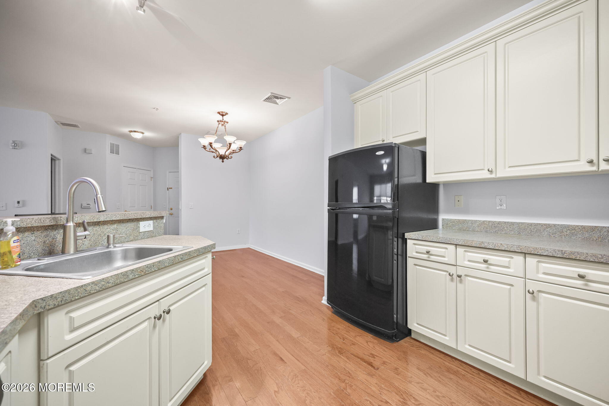 416 Sloan Court Matawan, NJ 07747 - Photo 12 of 27 Kitchen