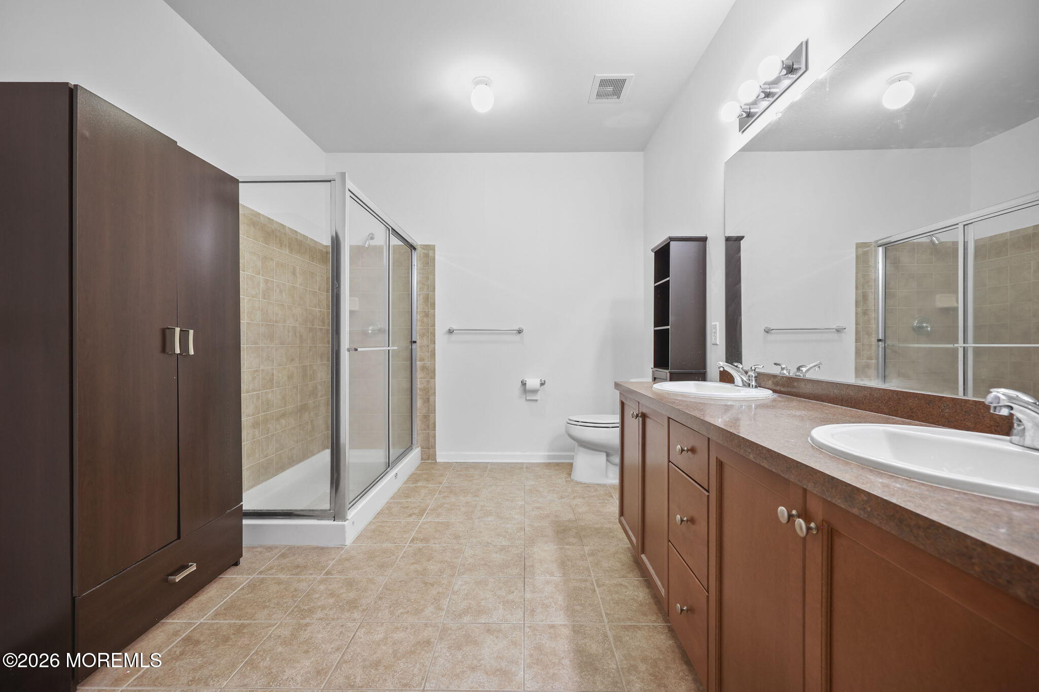 416 Sloan Court Matawan, NJ 07747 - Photo 19 of 27 Primary Bath